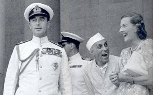 amazing facts about jawaharlal nehru in hindi,nehru and edwina,nehru and edwina relationship,nehru wife name, nehru sex life,nehru and edwina love story,nehru cigarette bhopal,Nehru cigarette Habit