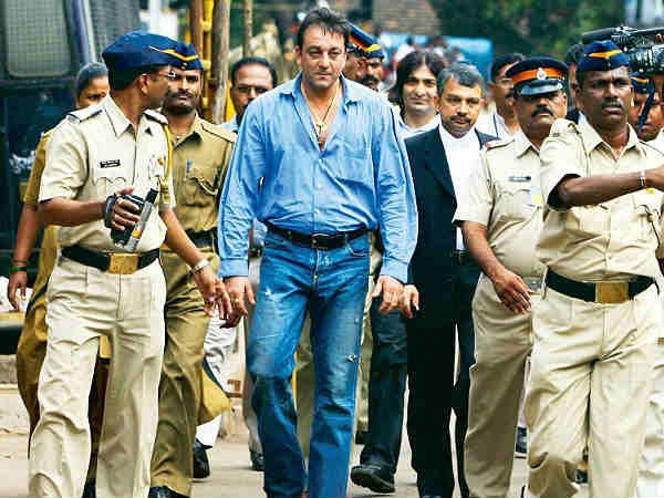 SANJAY DUTT,BALASAHEB Thackeray,Sanju Baba,Thackeray,Sunil Dutt,sanjay dutt and balasaheb thackeray,sanjay dutt love affairs, sanjay dutt and madhuri dixit, sanjay dutt and madhuri dixit love story