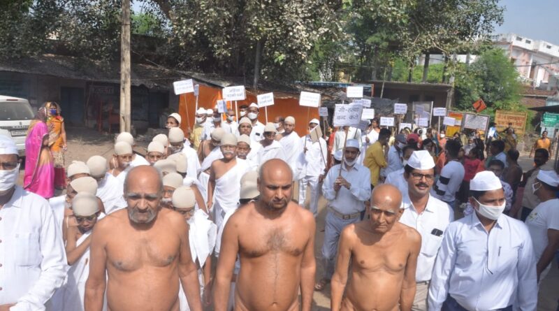 sonagir, people, practicing, non-violence, Munishree, Prateek Sagar