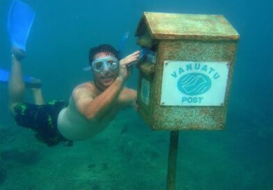 पानी के 10 मीटर अंदर स्थित है दुनिया का सबसे बड़ा पोस्ट बॉक्स, जानें दिलचस्प जानकारी