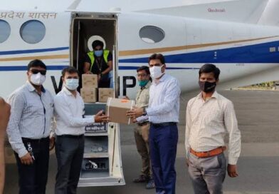 हेलिकॉप्टर से सागर पहुंची राहत की दवा:14 बॉक्स में 650 रेमडेसिविर इंजेक्शन पहुंचे सागर, गंभीर मरीजों को मिलेगी राहत