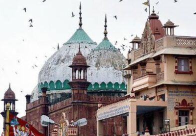 मथुरा: शरारती तत्वों ने मस्जिद को किया क्षतिग्रस्त, इलाके में तनाव, फोर्स तैनात