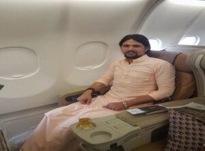 Anand Giri Biography in Hindi,आनंद गिरी जीवनी,आनंद गिरी जीवन परिचय,swami anand giri biography in hindi,Mahant Anand Giri Biography in hindi,Anand Giri wiki in hindi, Anand Giri wikipedia in hindi,आनंद गिरी विकी,आनंद गिरी विकिपीडिया,कौन हैं आनंद गिरी,महंत आनंद गिरी जीवनी,आनंद गिरी तस्वीरें