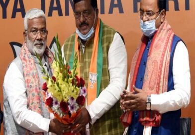 यूपी चुनाव से पहले सपा को एक और बड़ा झटका : भाजपा में शामिल हुए जलालपुर से विधायक सुभाष राय