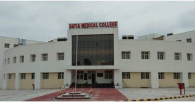 मेडिकल कॉलेज में बवाल : बंद कमरे में अटेंडर ने किया आत्महत्या का प्रयास, डॉक्टरों पर मारपीट के लगाए आरोप !