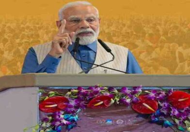 PM मोदी ने संत रविदास मंदिर-स्मारक की नींव रखी : 100 करोड़ में होगा तैयार,बोले  –  अतीत से सबक लेकर विरासत को आगे बढ़ाएं !