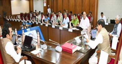 मध्यप्रदेश कैबिनेट के बड़े फैसले : विकास, किसानों और सामाजिक सुरक्षा योजनाओं के लिए 30 हजार करोड़ से ज्यादा की मंजूरी, 1 जून से शुरू होंगे तबादले मध्यप्रदेश कैबिनेट के बड़े फैसले : विकास, किसानों और सामाजिक सुरक्षा योजनाओं के लिए 30 हजार करोड़ से ज्यादा की मंजूरी, 1 जून से शुरू होंगे तबादले