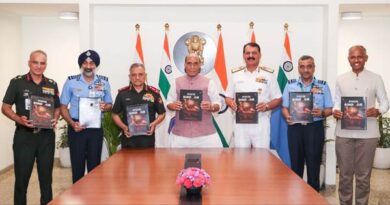 ऑपरेशन सिंदूर पर बनी स्मारक पुस्तक का रक्षा मंत्री राजनाथ सिंह ने किया विमोचन : आधुनिक युद्ध के मानवीय पक्ष को दर्शाती है पुस्तक